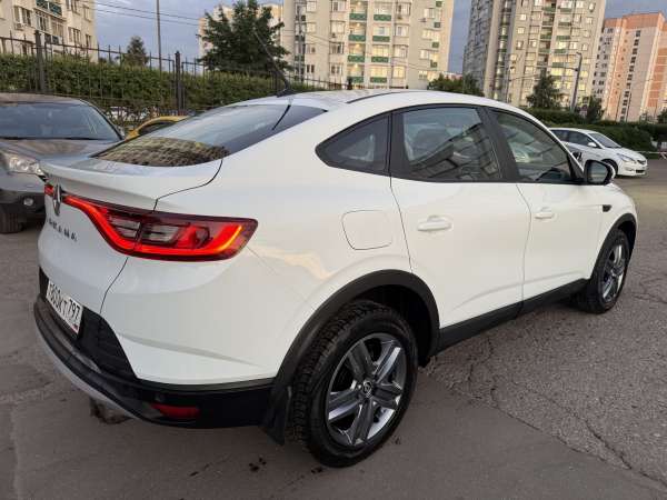 Renault Arkana миниатюра 1