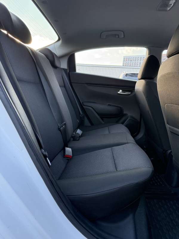 Kia Rio миниатюра 1